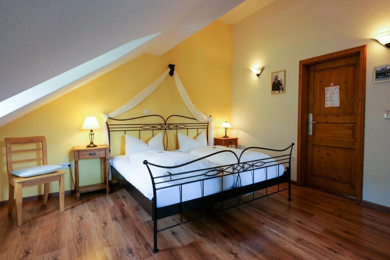 Hotel Alte Buergermeisterei เอดิเกอร์-เอลเลอร์ ภายนอก รูปภาพ