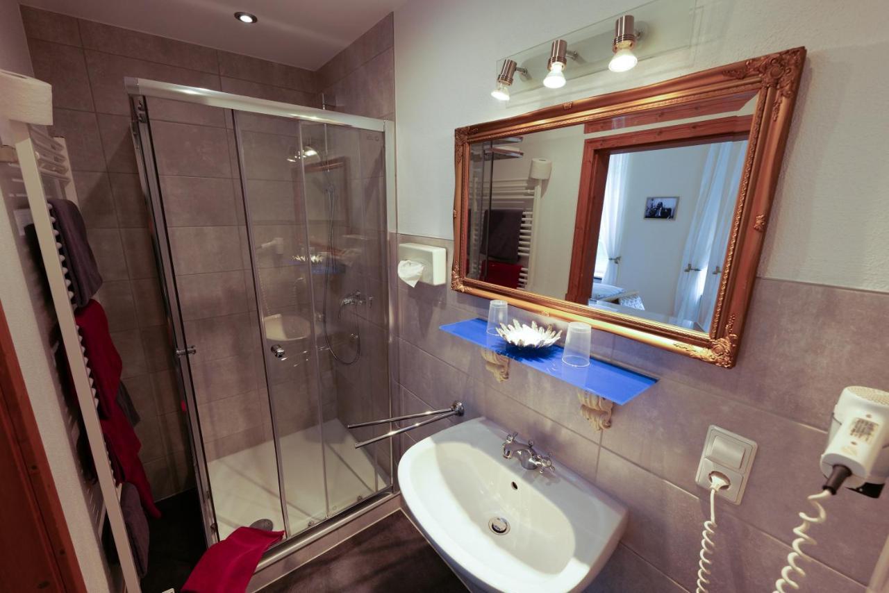 Hotel Alte Buergermeisterei เอดิเกอร์-เอลเลอร์ ภายนอก รูปภาพ