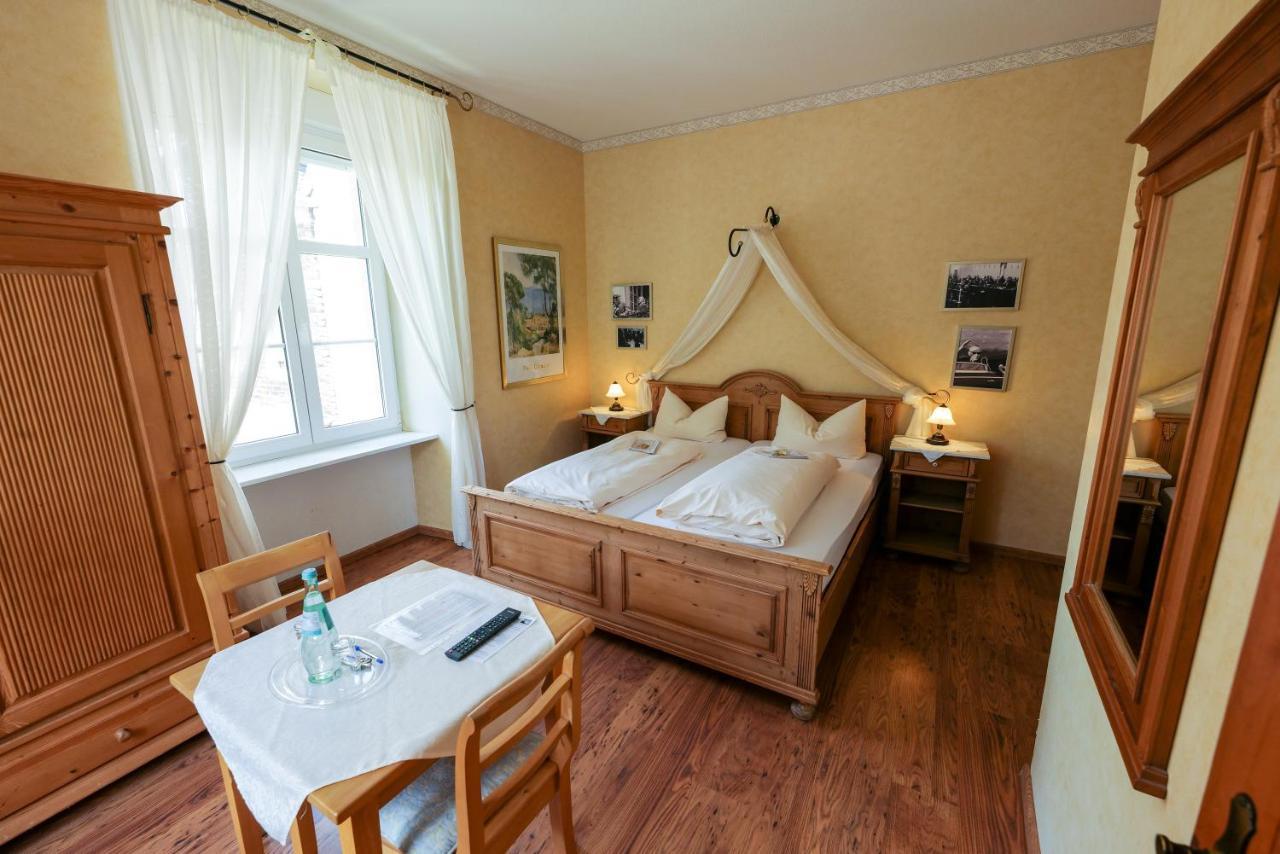 Hotel Alte Buergermeisterei เอดิเกอร์-เอลเลอร์ ภายนอก รูปภาพ